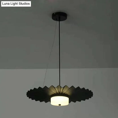 Modernist Circle Metal Hanging Light: Black/Gold Ceiling Lamp for Living Room