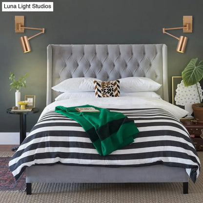 Aplique de pared LED dorado modernista DecorBites™ con pantalla metálica - Iluminación para dormitorio