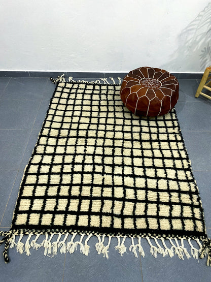 Moroccan Handmade Beni Ouarain Black & White Rug 1.5m x 1m - Moroccan Rugs