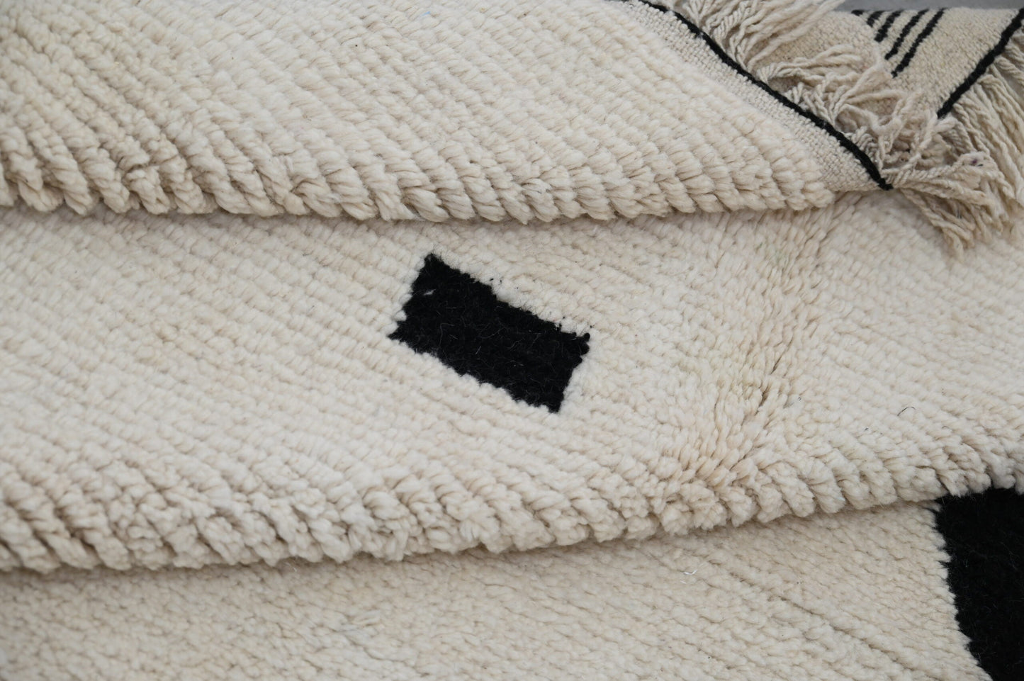 Moroccan Handmade Traditional Azilal Rug 224 X 152 Cm - Moroccan Rugs