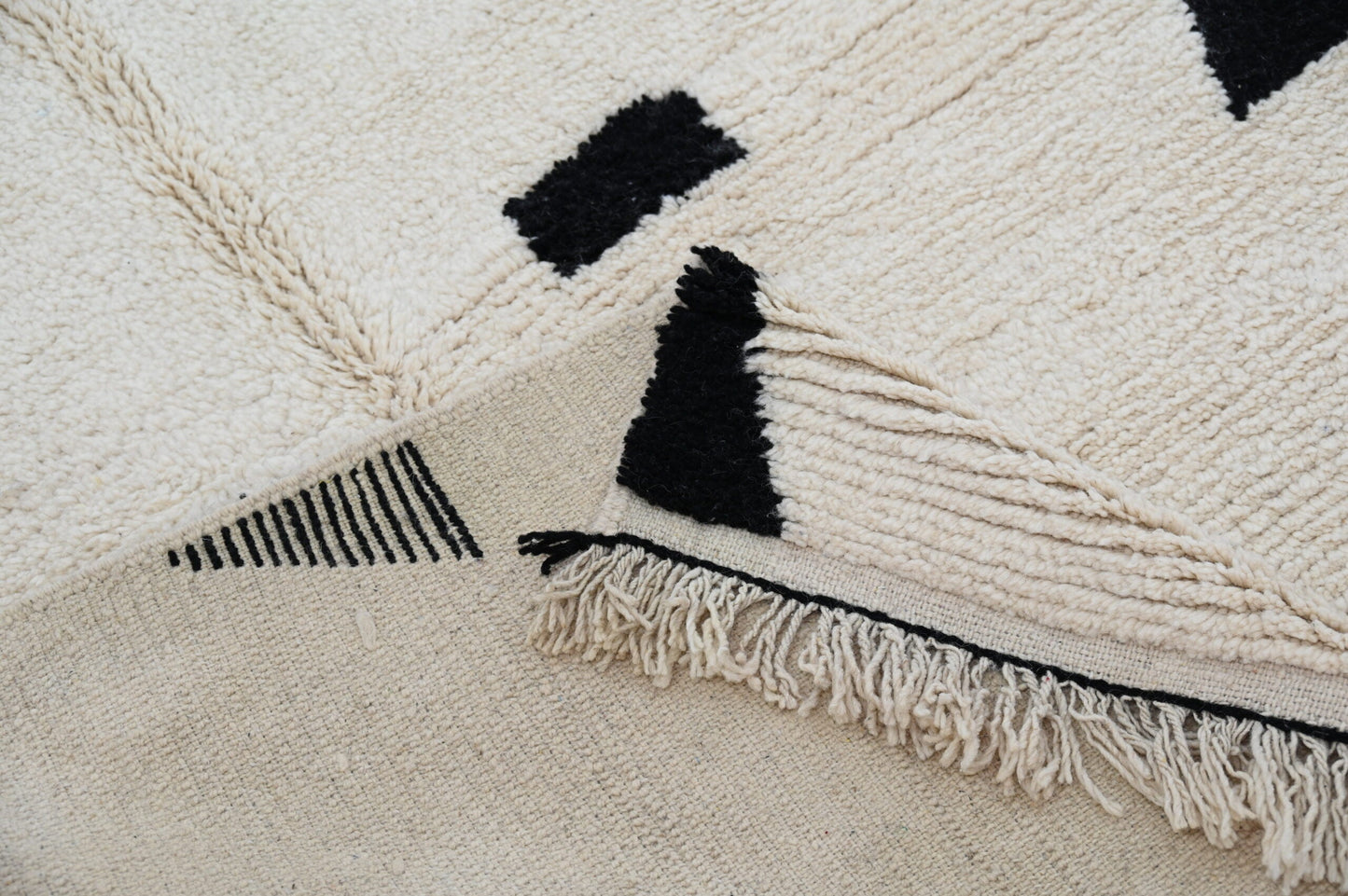 Moroccan Handmade Traditional Azilal Rug 224 X 152 Cm - Moroccan Rugs