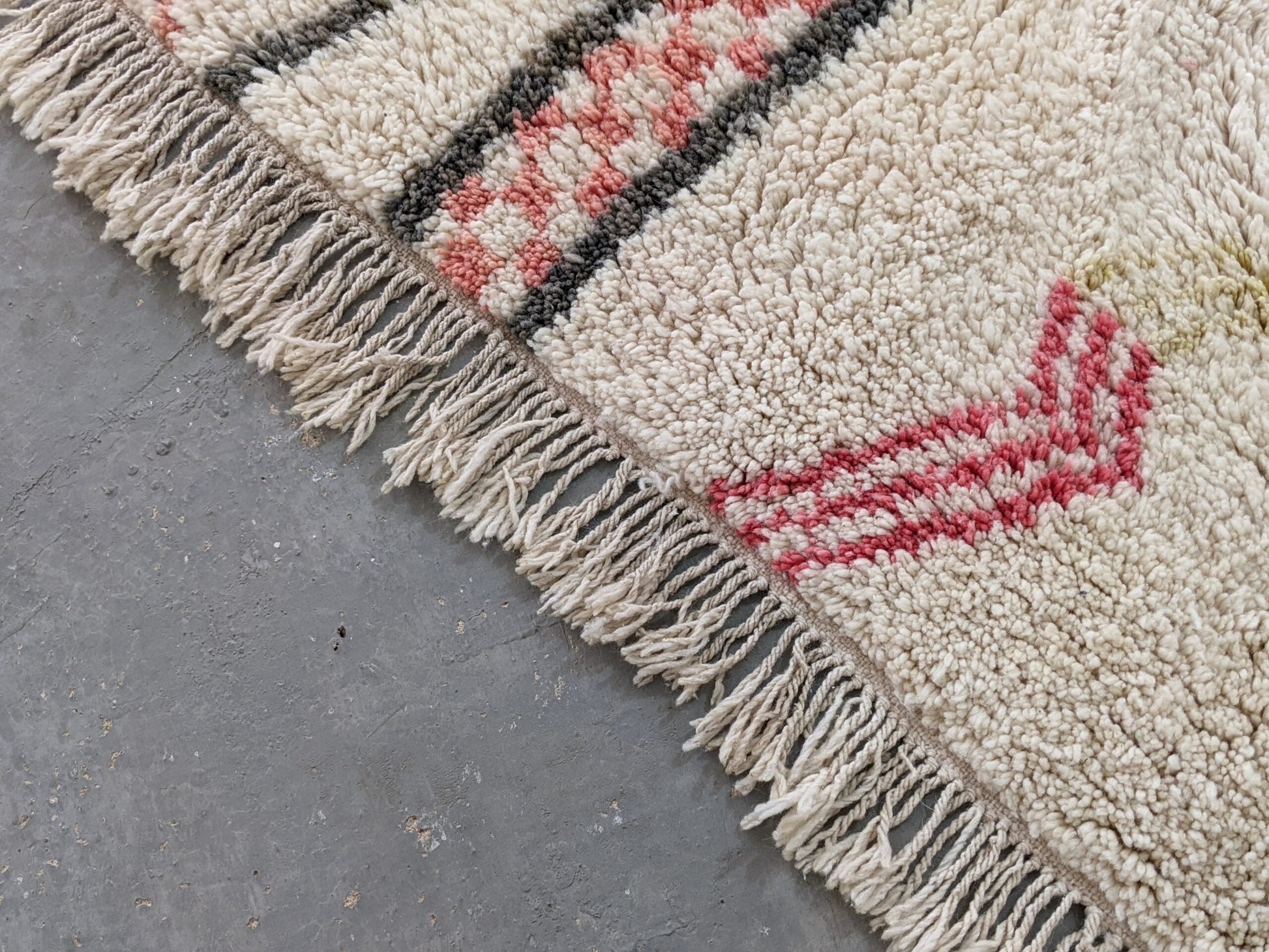 Moroccan Handmade Traditional Azilal Rug 250 X 155 Cm - Moroccan Rugs