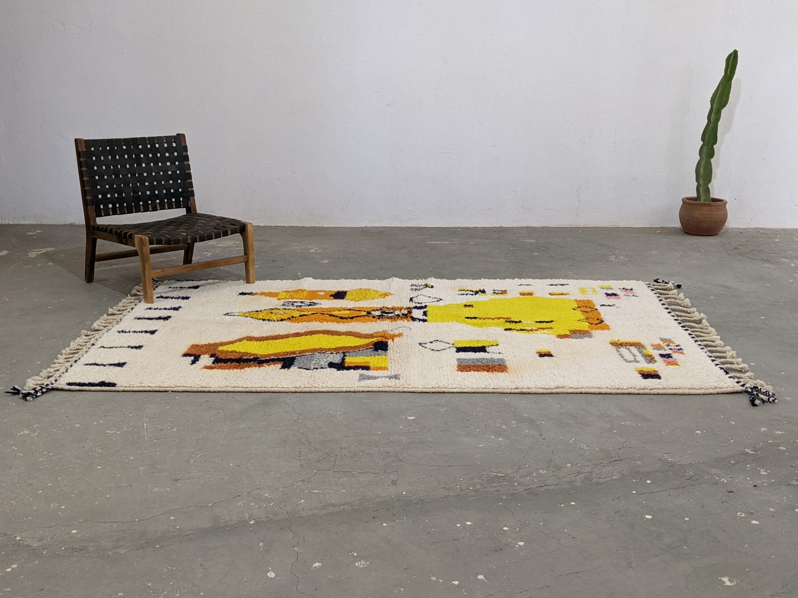 Moroccan Handmade Traditional Azilal Rug 250 x 162 cm