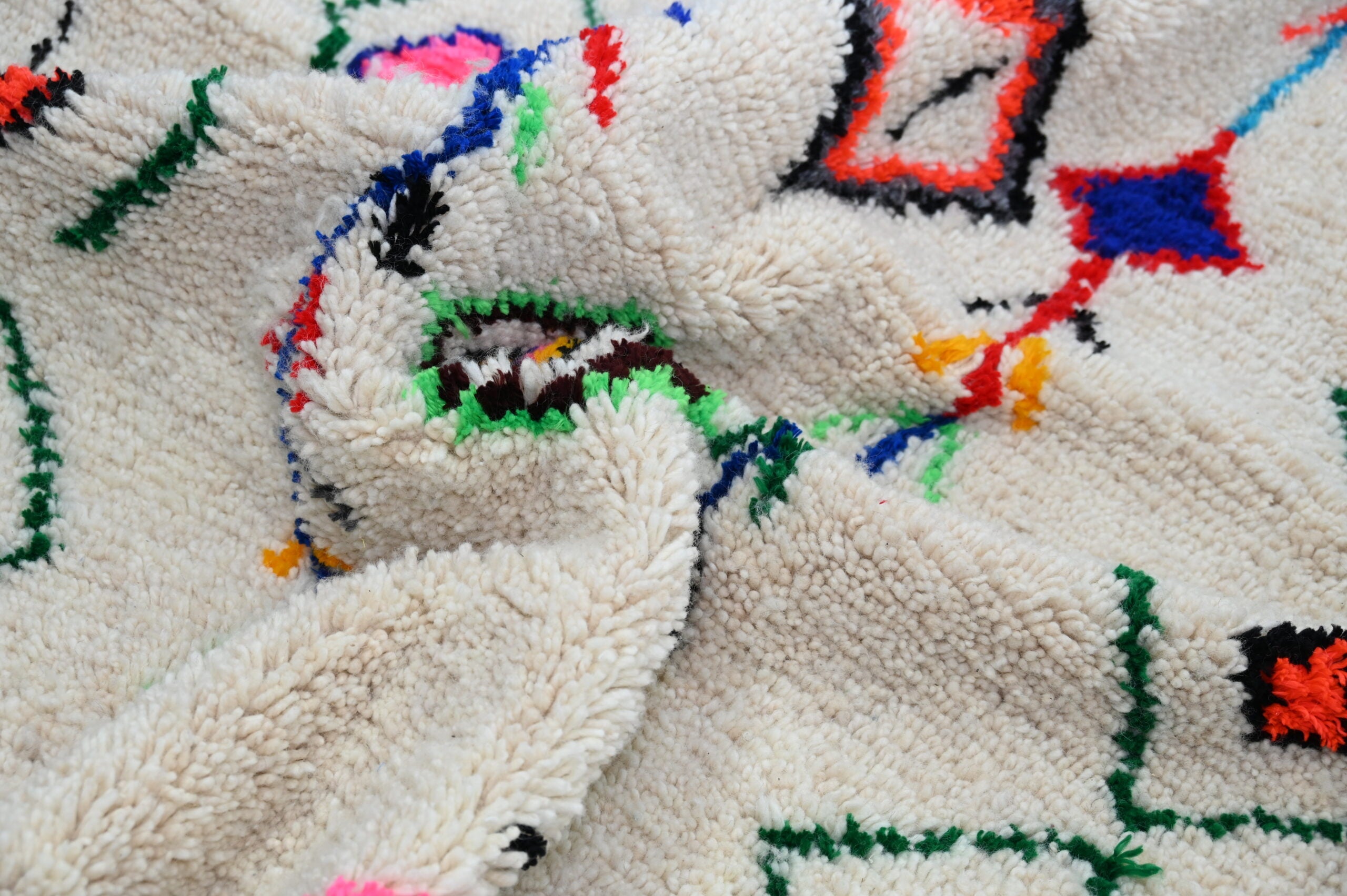 Moroccan Handmade Traditional Azilal Rug 253 X 154 Cm