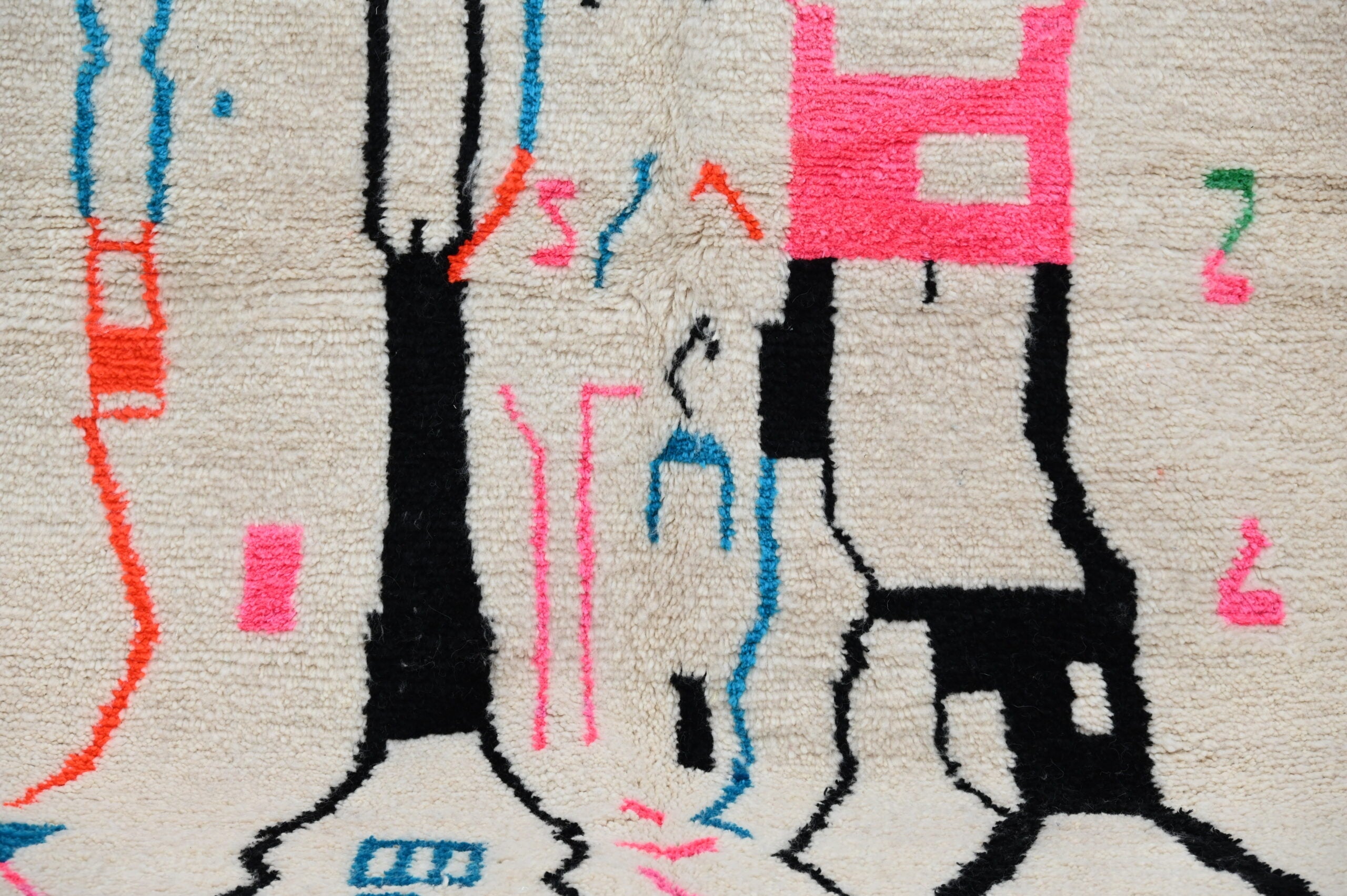 Moroccan Handmade Traditional Azilal Rug 254 X 143 Cm