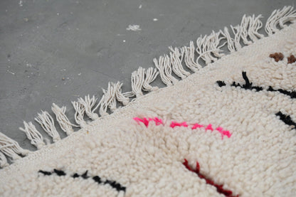 Moroccan Handmade Traditional Azilal Rug 258 X 120 Cm - Moroccan Rugs