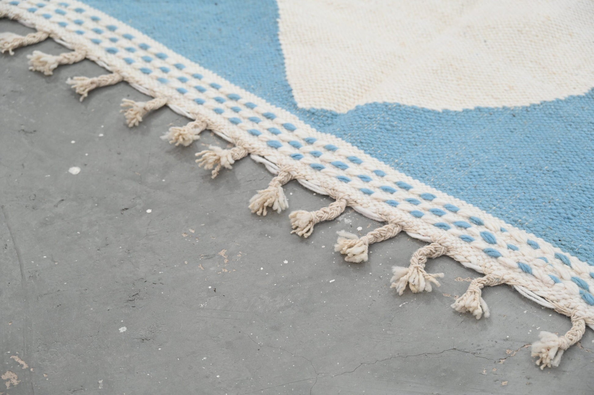 Moroccan Handmade Traditional Azilal Rug 260 X 141 Cm - Moroccan Rugs