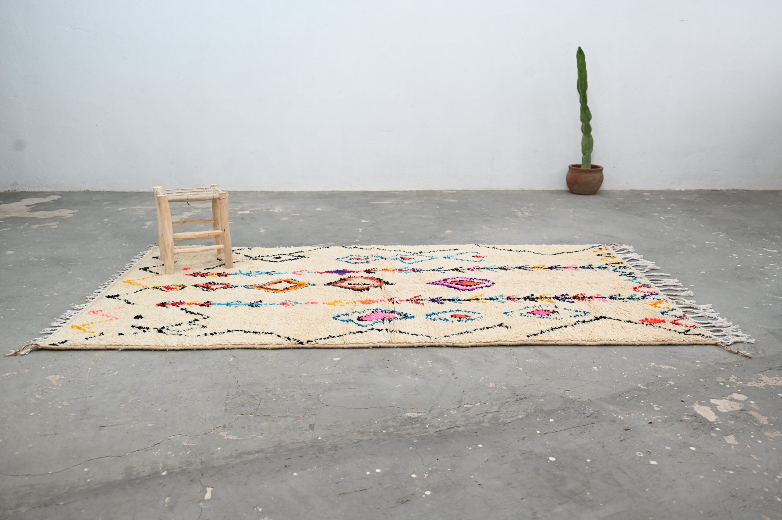 Moroccan Handmade Traditional Azilal Rug 260 X 145 Cm