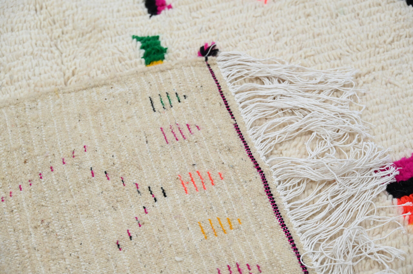 Moroccan Handmade Traditional Azilal Rug 260 X 148 Cm - Moroccan Rugs