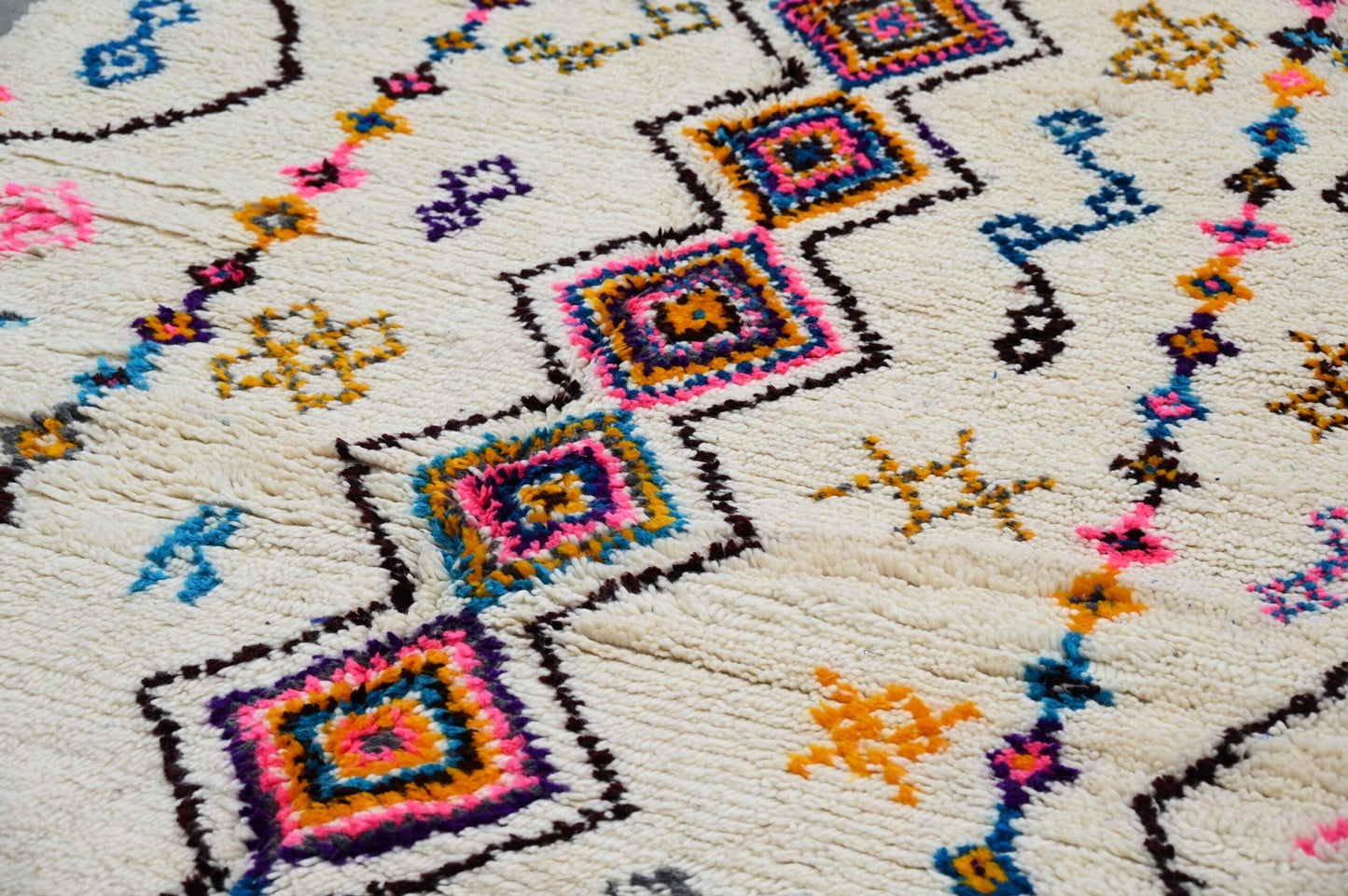 Moroccan Handmade Traditional Azilal Rug 260 X 155 Cm - Moroccan Rugs