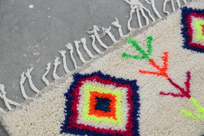 Moroccan Handmade Traditional Azilal Rug 267 X 150 Cm - Moroccan Rugs