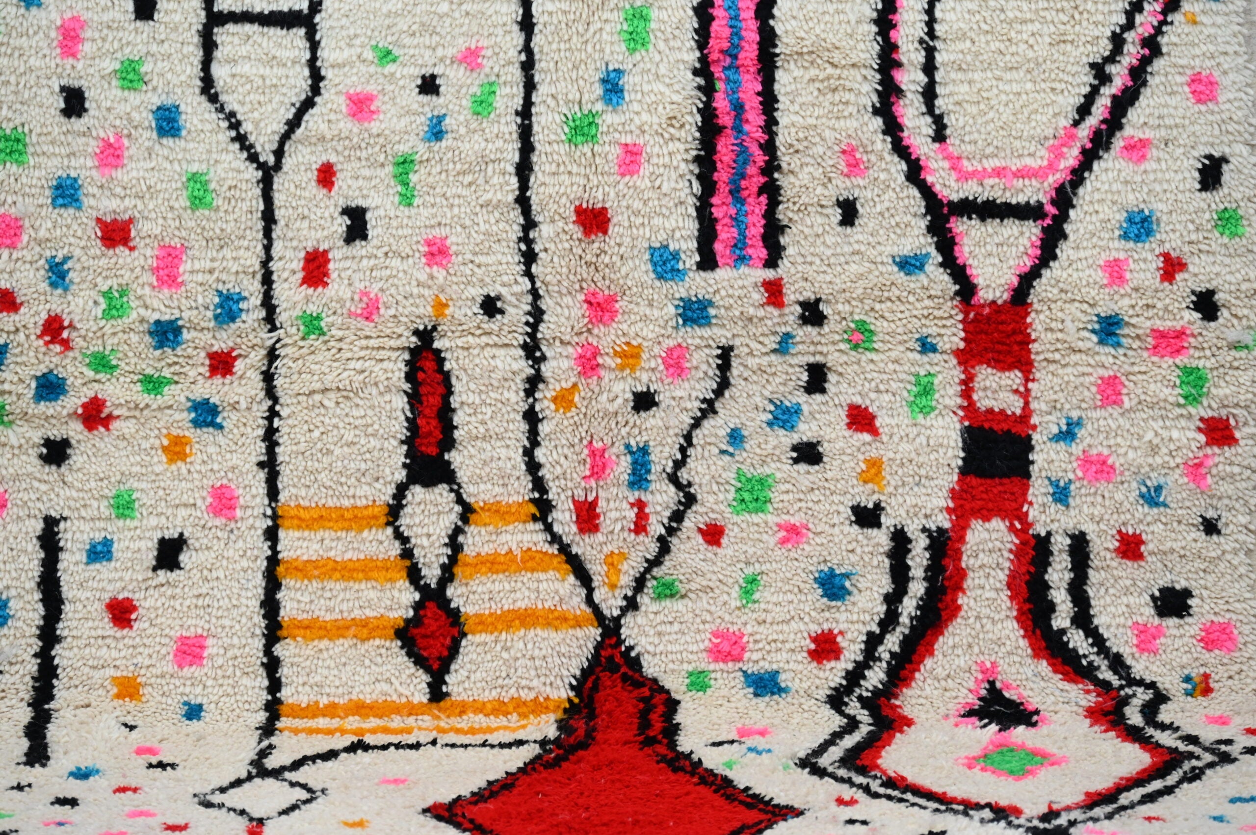 Moroccan Handmade Traditional Azilal Rug 270 X 157 Cm