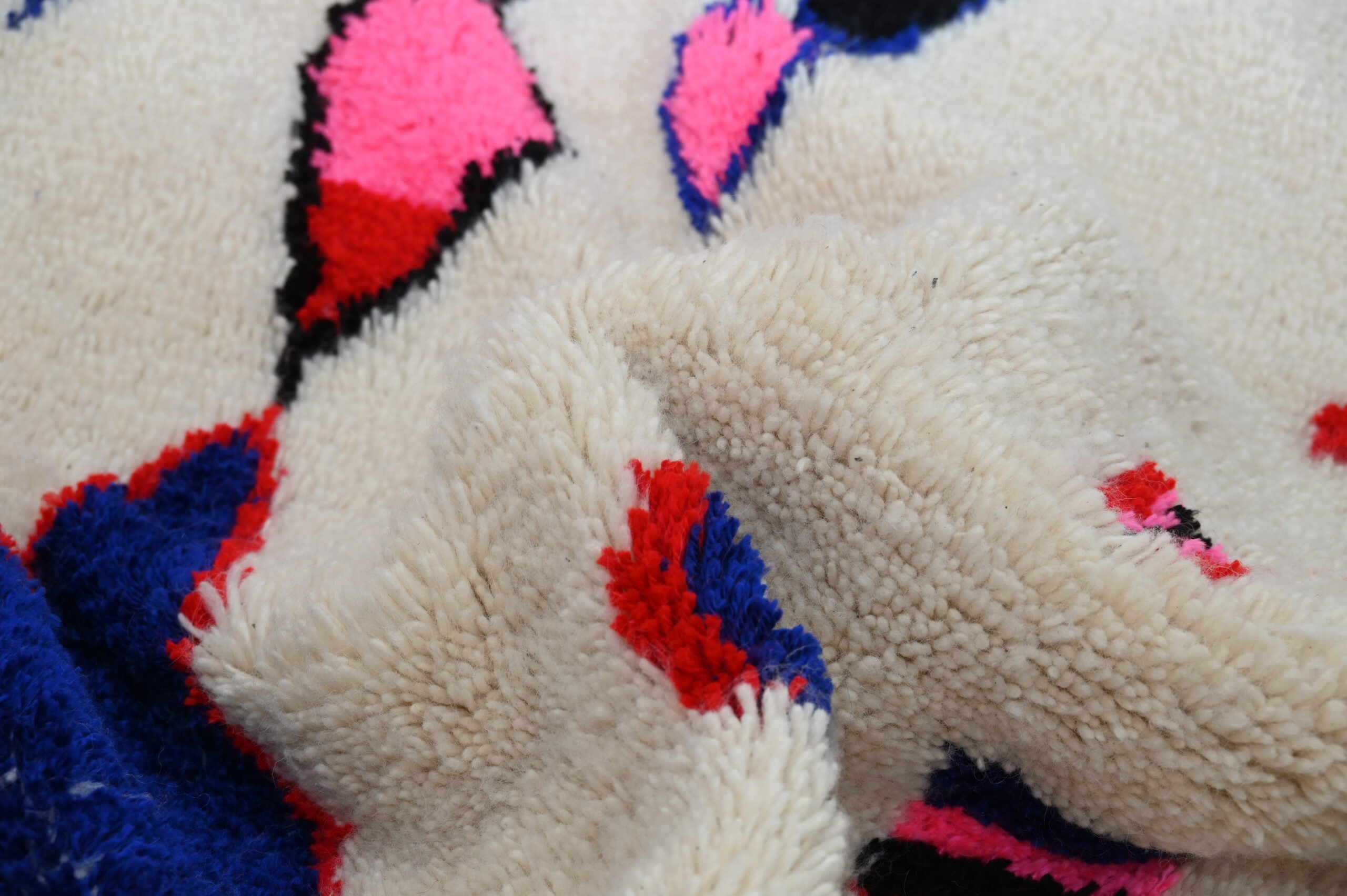 Moroccan Handmade Traditional Azilal Rug 273 X 151 cm