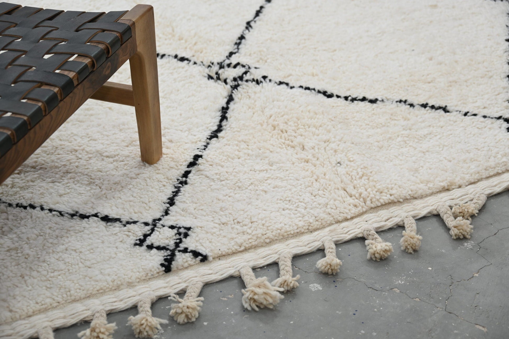 Moroccan Handmade Traditional Beni Ouarain Carpet 310 X 215 Cm - Moroccan Rugs