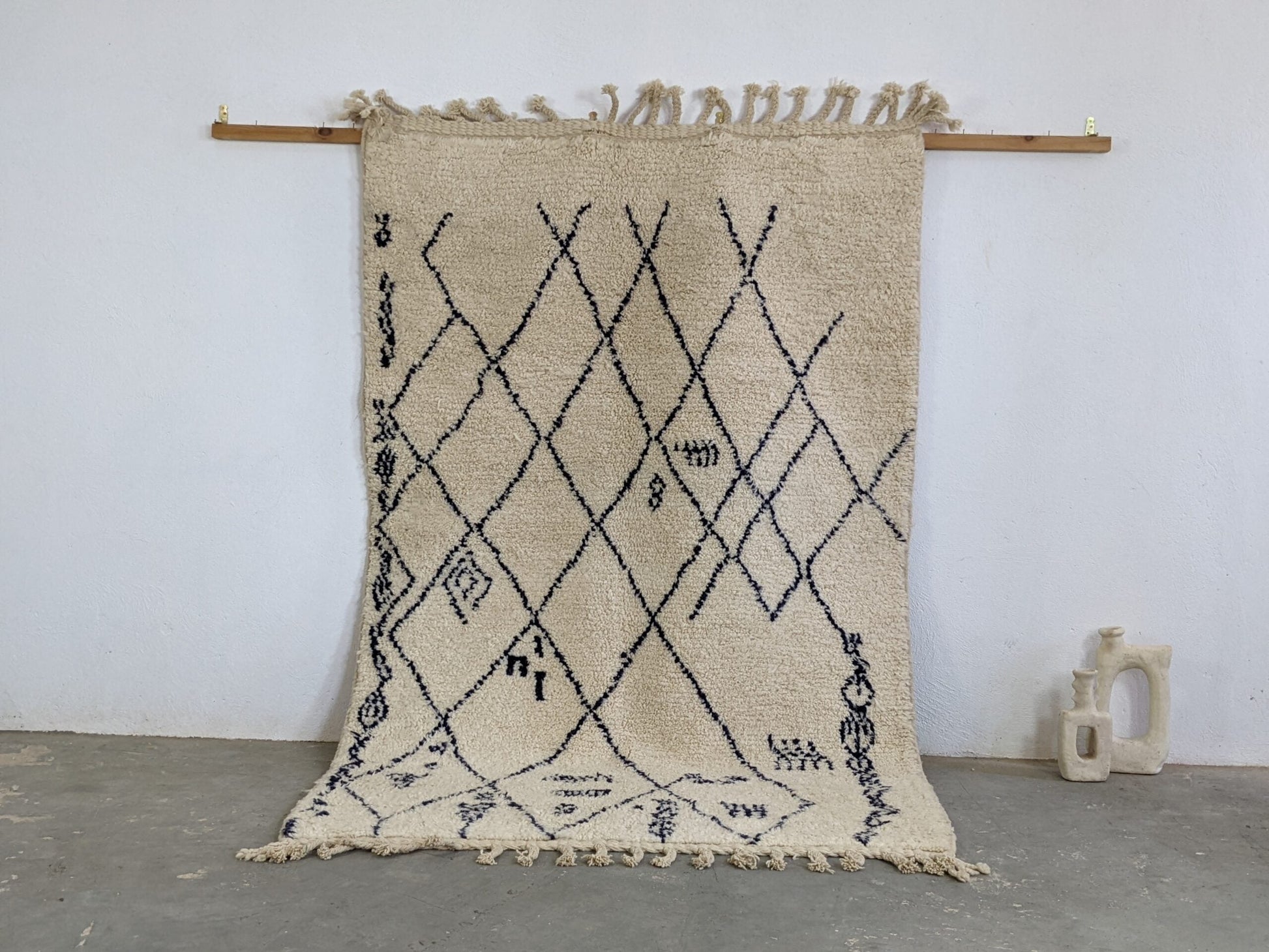 Moroccan Handmade Traditional Beni Ouarain Rug 244 X 157 Cm - Moroccan Rugs