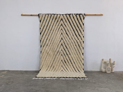 Moroccan Handmade Traditional Beni Ouarain Rug 245 X 146 Cm - Moroccan Rugs