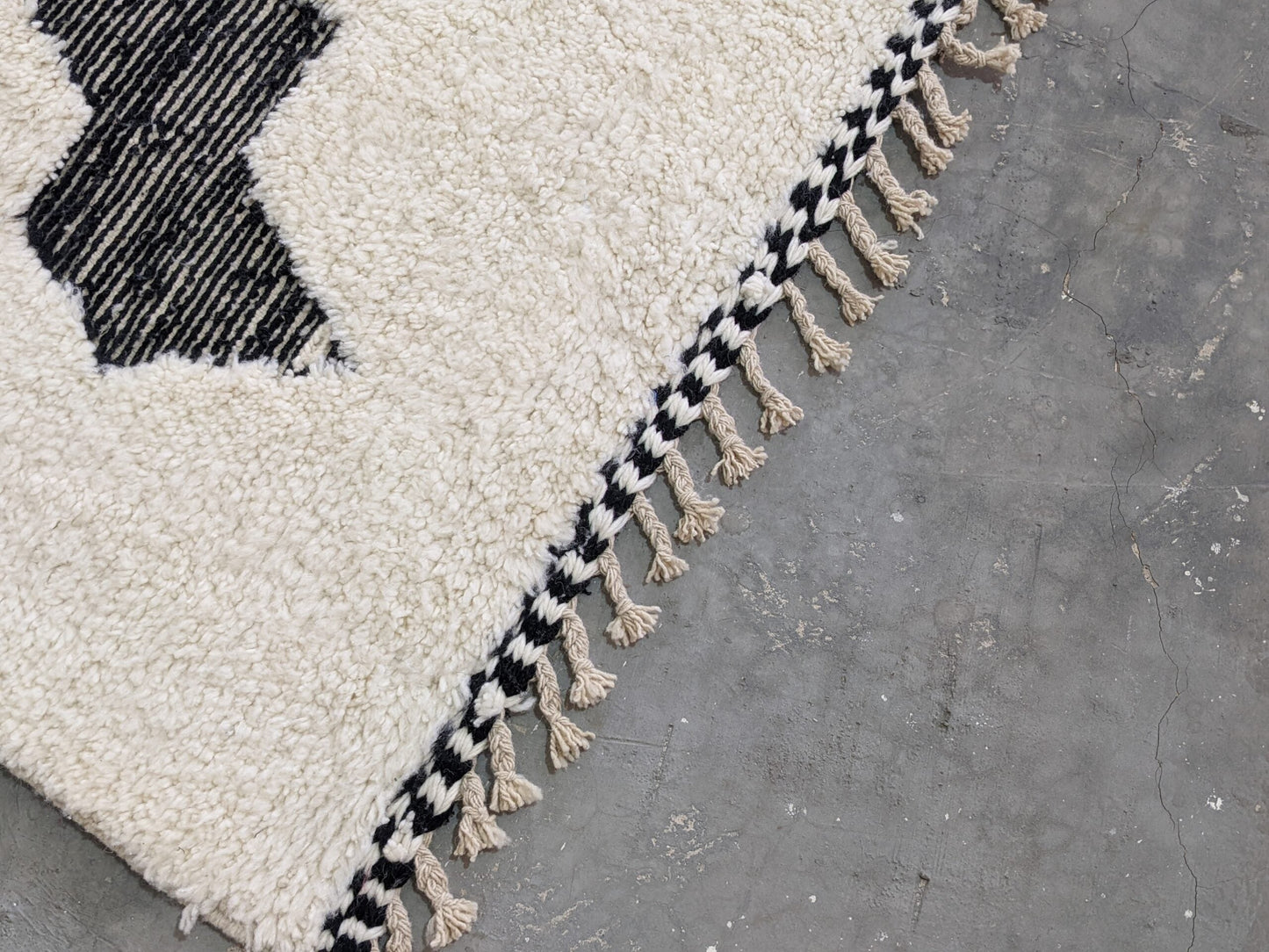 Moroccan Handmade Traditional Beni Ouarain Rug 290 X 210 Cm - Moroccan Rugs