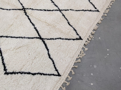 Moroccan Handmade Traditional Beni Ouarain Rug 292 X 202 cm - Moroccan Rugs