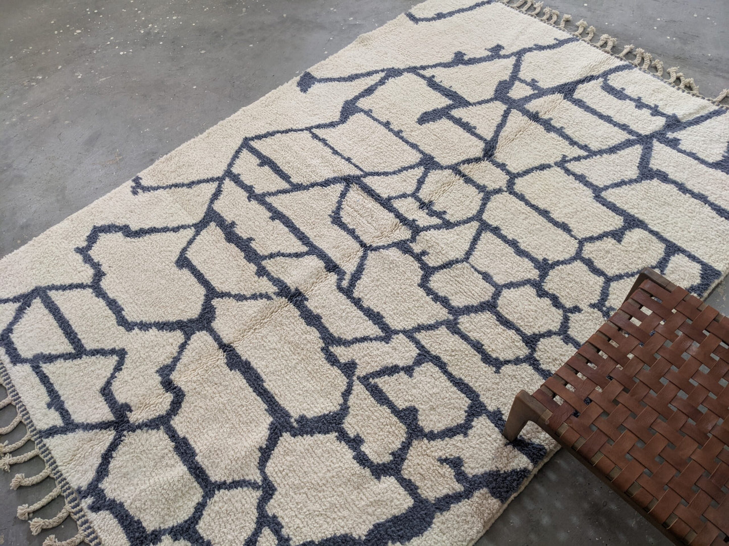 Moroccan Handmade Traditional Beni Ouarain Rug 297 X 208 Cm - Moroccan Rugs