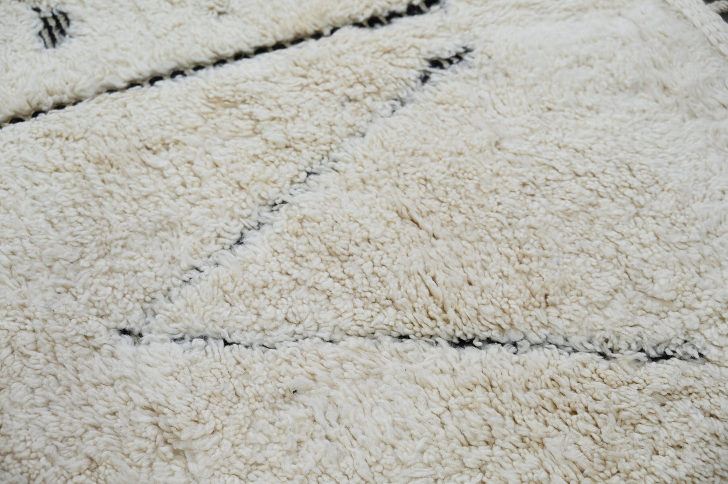 Moroccan Handmade Traditional Beni Ouarain Rug 300 X 200 Cm - Moroccan Rugs