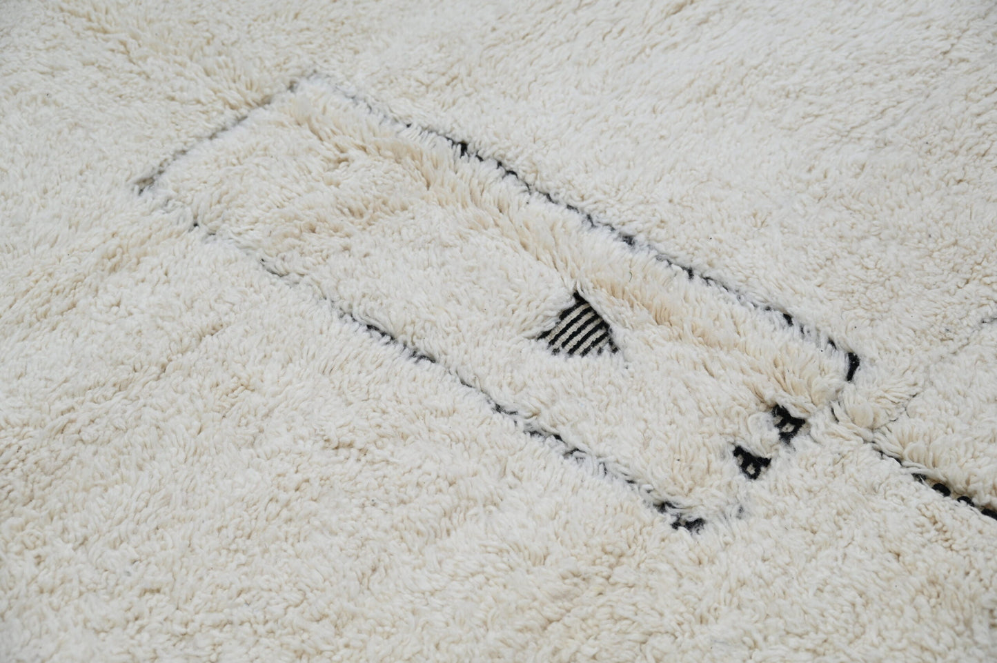 Moroccan Handmade Traditional Beni Ouarain Rug 300 X 200 Cm - Moroccan Rugs