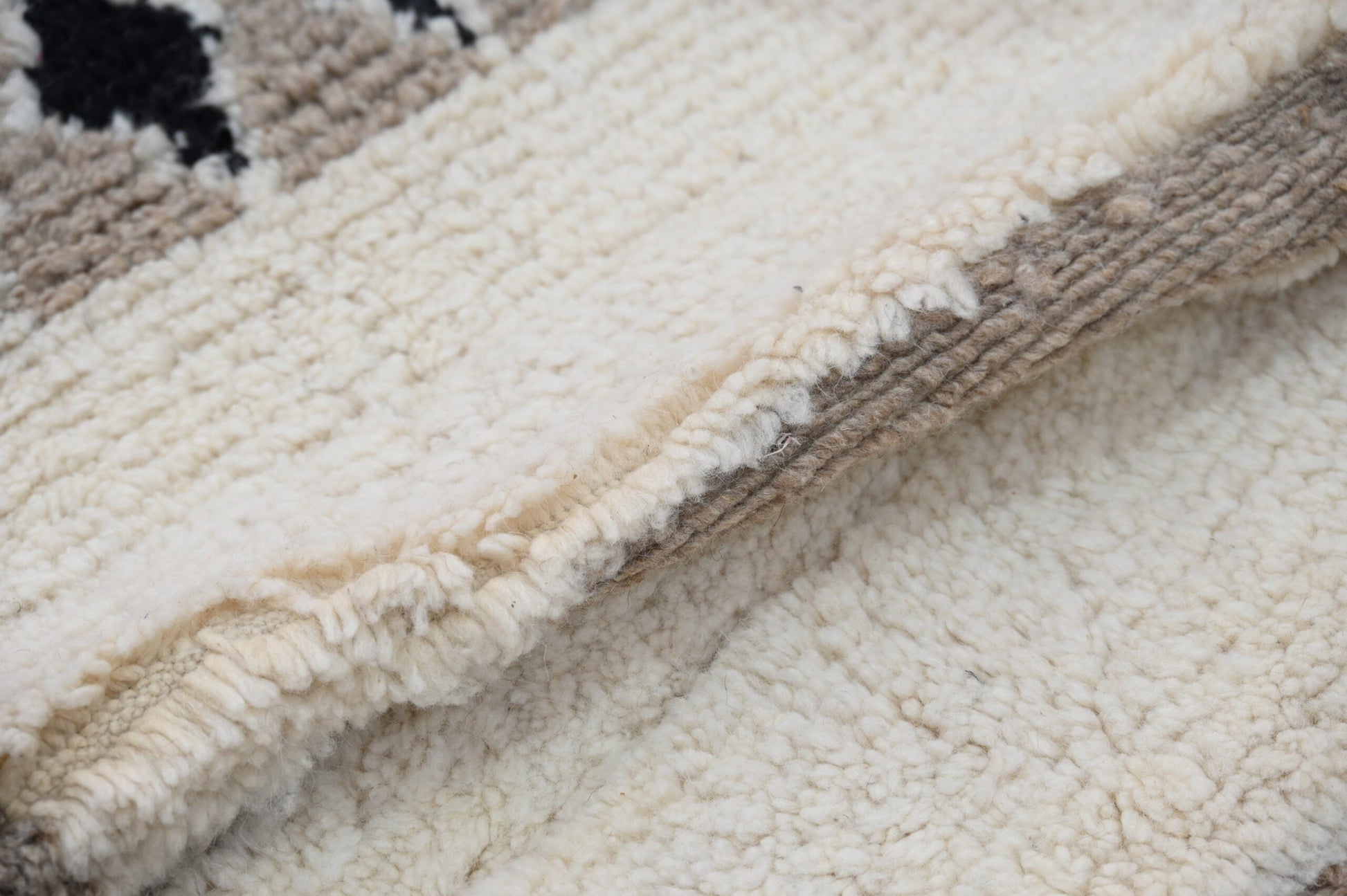 Moroccan Handmade Traditional Beni Ouarain Rug 303 X 196 Cm - Moroccan Rugs