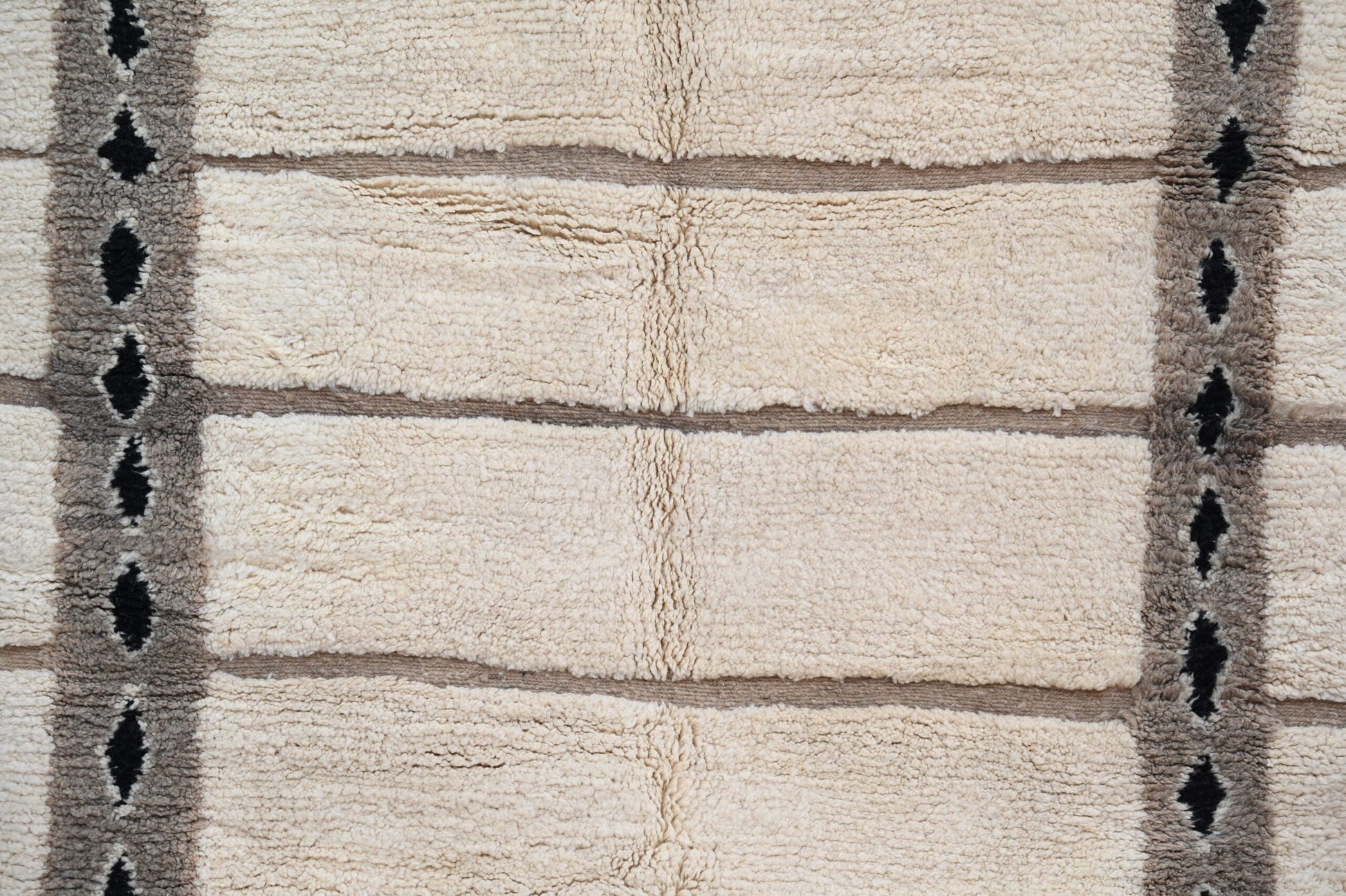 Moroccan Handmade Traditional Beni Ouarain Rug 303 X 196 Cm - Moroccan Rugs