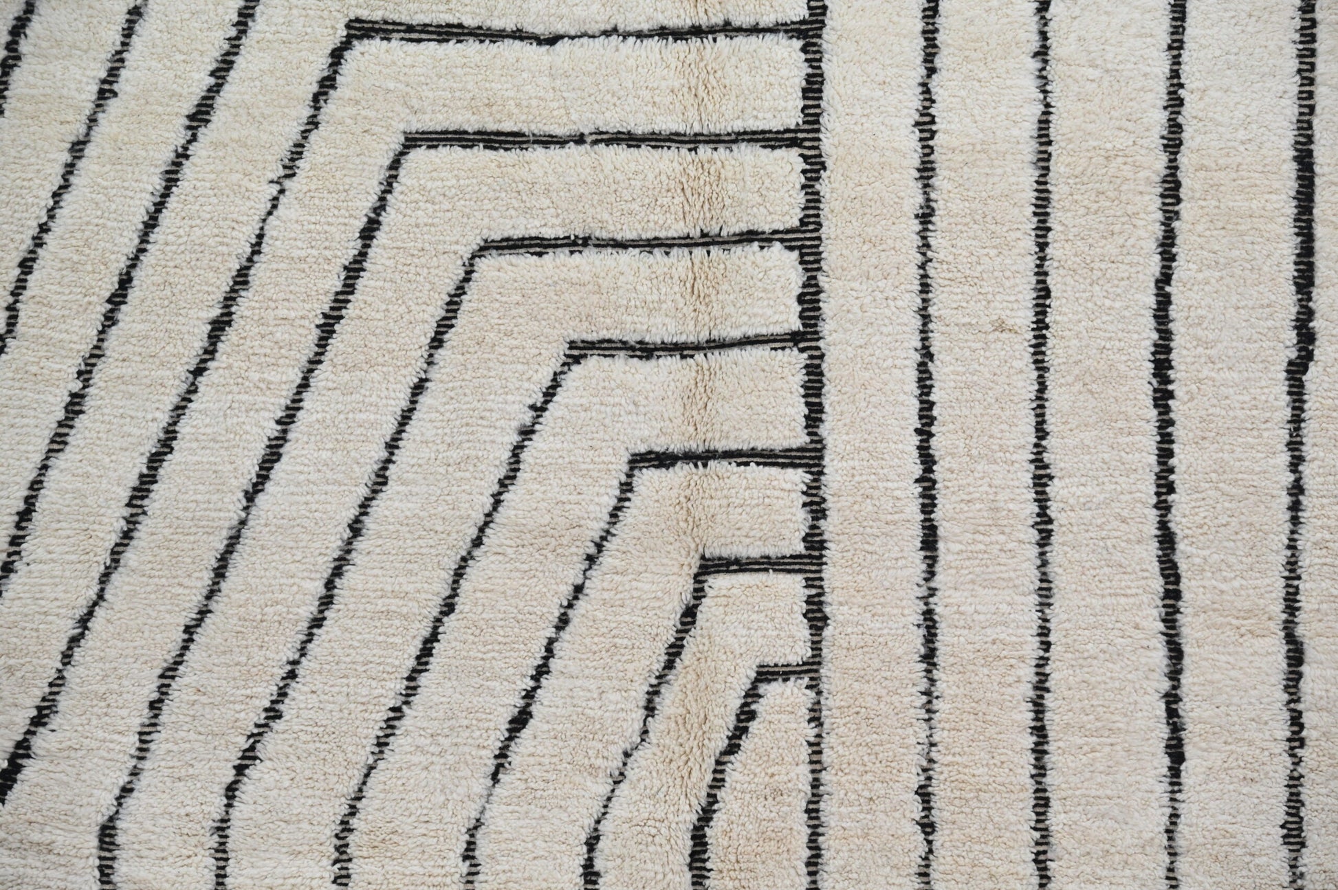 Moroccan Handmade Traditional Beni Ouarain Rug 304 X 210 cm - Moroccan Rugs