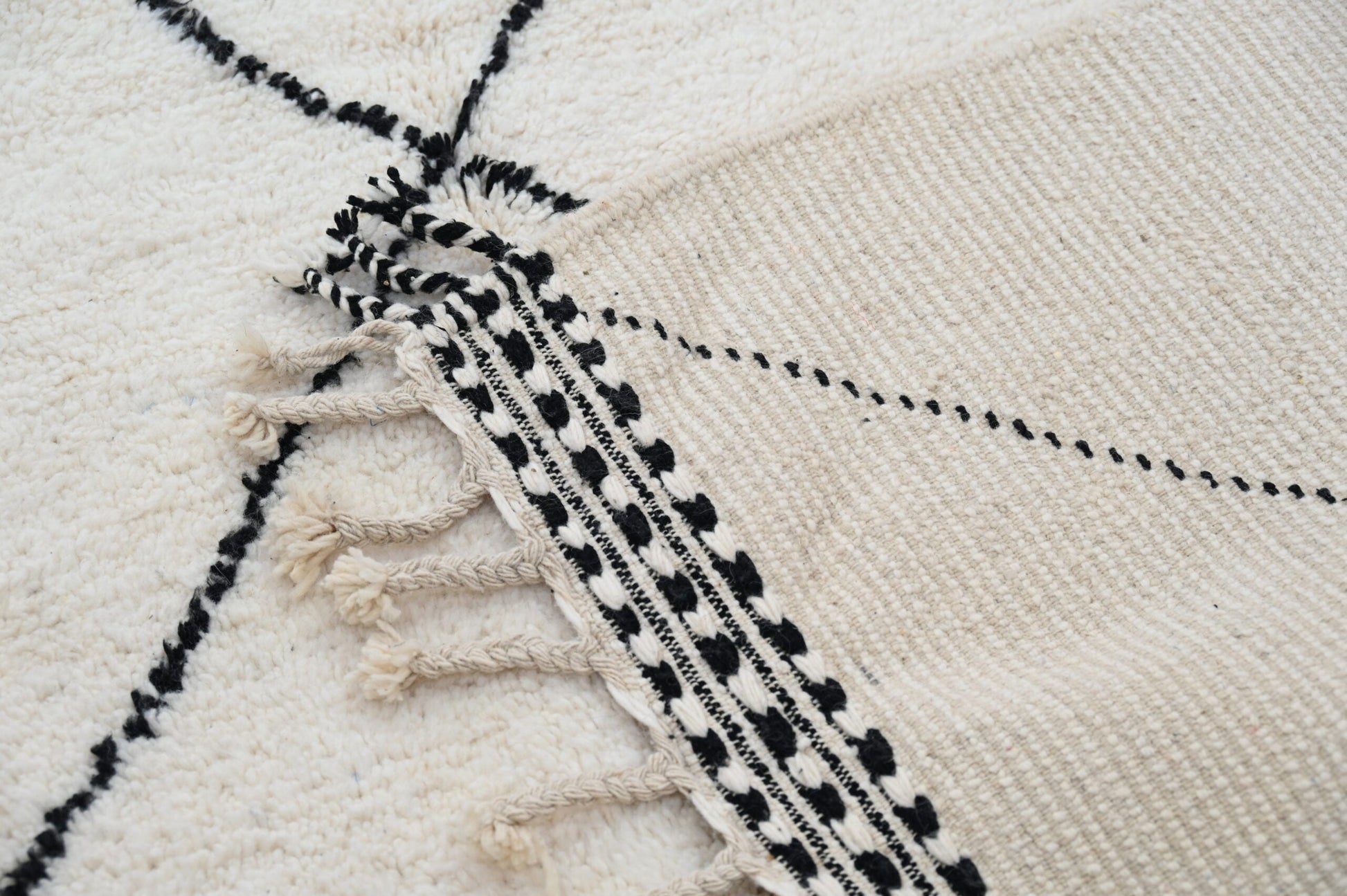 Moroccan Handmade Traditional Beni Ouarain Rug 309 X 204 Cm - Moroccan Rugs