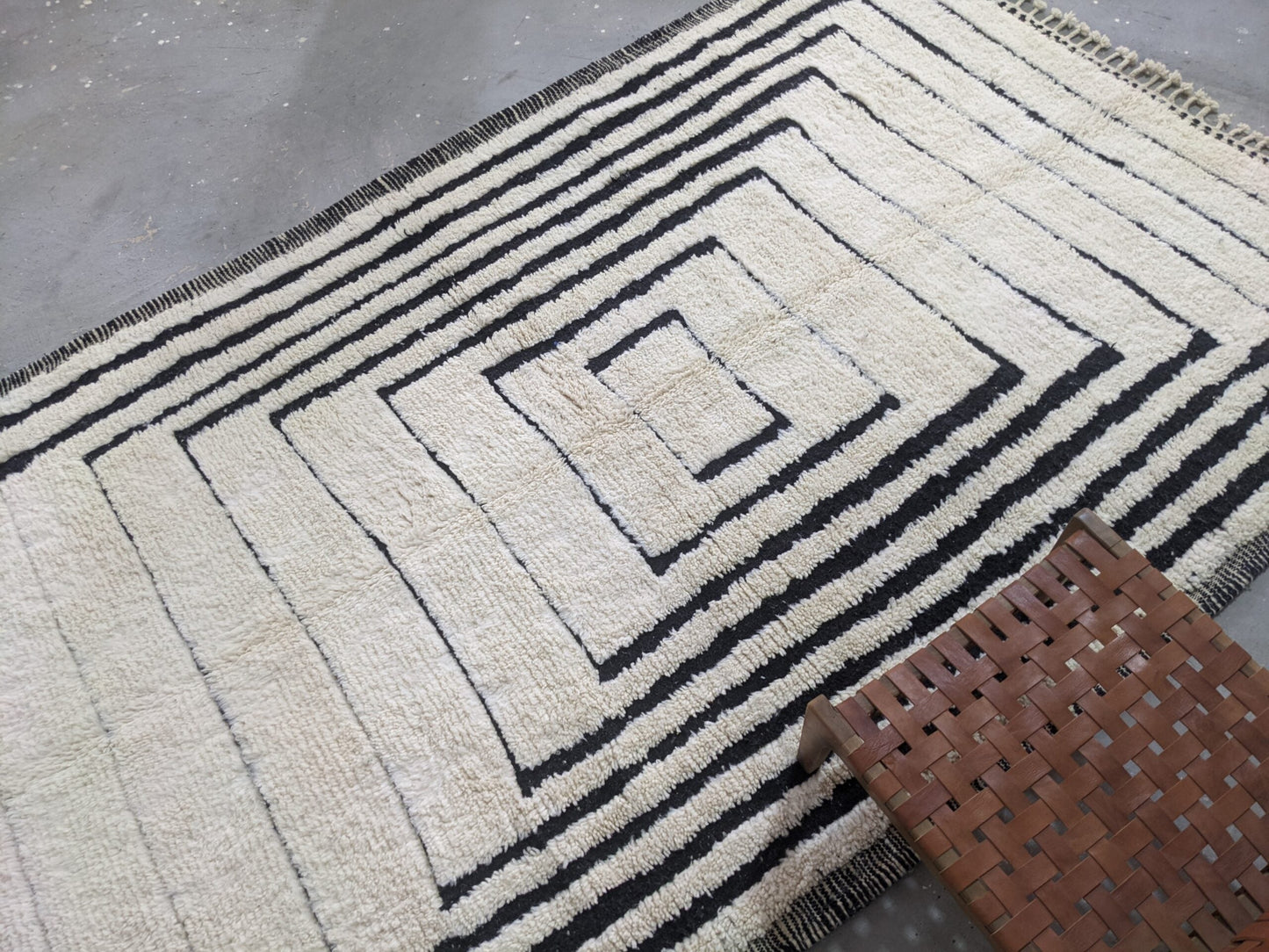 Moroccan Handmade Traditional Beni Ouarain Rug 344 X 216 Cm - Moroccan Rugs