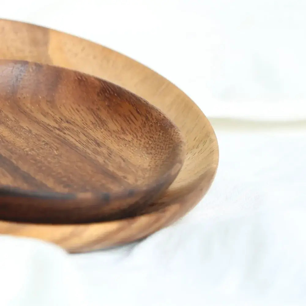 Natural beech wooden round plate set of 3 featuring smooth warm brown finish and visible wood grain for kitchen use
