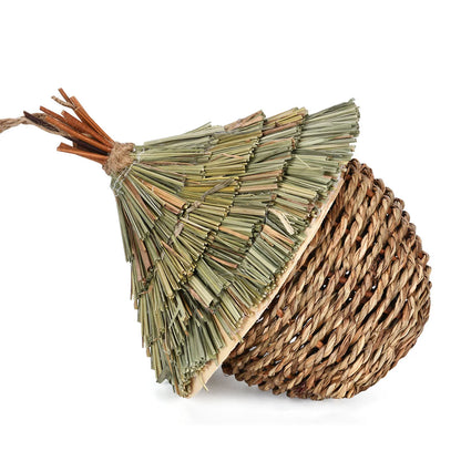 Natural Grass Bird Nest Cage for Outdoor Decor