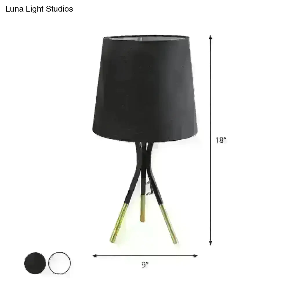 Noemi - Nordic Conical Fabric 3-Leg Table Lamp Nordic 1 Bulb Black/White and Gold Night Stand Light for Bedroom