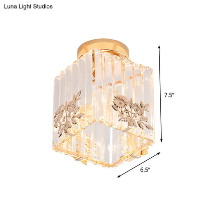 Lámpara de techo semiempotrada DecorBites™ Nordic Cube de cristal, acabado dorado