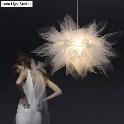 Nordic Floral Tulle Pendant Light Fixture - Stylish 1-Light Lamp for Living Room