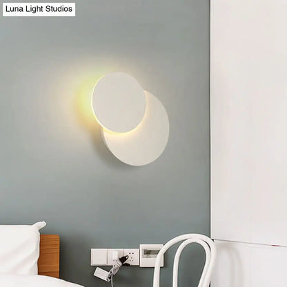 DecorBites™ DecorBites™ Nordic Flush Mount LED Wall Light in Black/White with Adjustable Disk and Warm/White Light