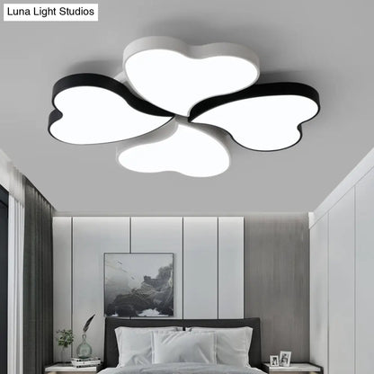 DecorBites™ DecorBites™ Nordic LED Black-White Clover Flush Mount Ceiling Light for Bedroom