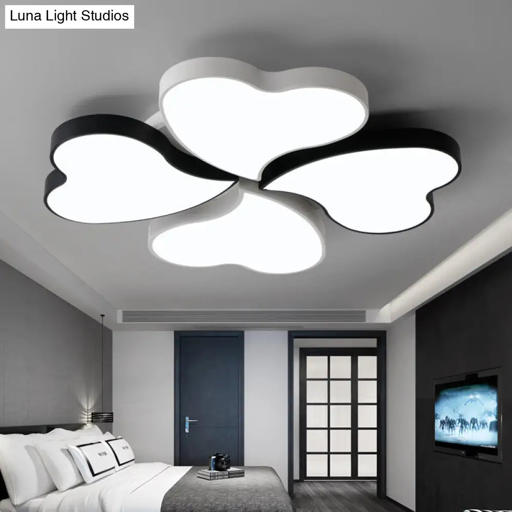 DecorBites™ DecorBites™ Nordic LED Metal Clover Shaped Flush Mount Lighting for Bedroom in Black-White