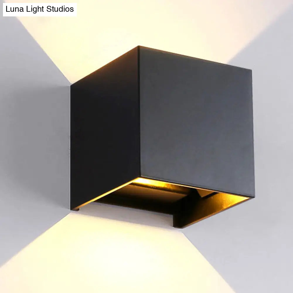 DecorBites™ DecorBites™ Nordic Metal Black Wall Lamp: Cube/Triangle/Cylinder LED Sconce for Outdoor