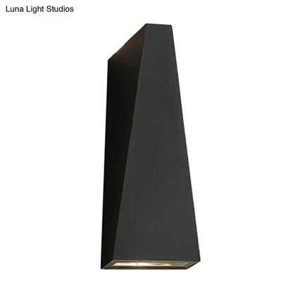 DecorBites™ DecorBites™ Nordic Metal Black Wall Lamp: Cube/Triangle/Cylinder LED Sconce for Outdoor