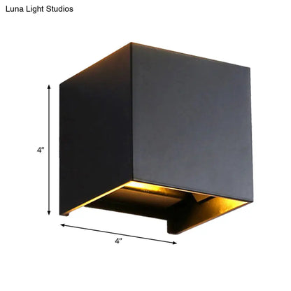 DecorBites™ DecorBites™ Nordic Metal Black Wall Lamp: Cube/Triangle/Cylinder LED Sconce for Outdoor
