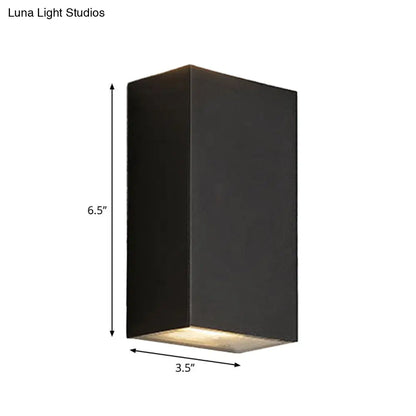 DecorBites™ DecorBites™ Nordic Metal Black Wall Lamp: Cube/Triangle/Cylinder LED Sconce for Outdoor