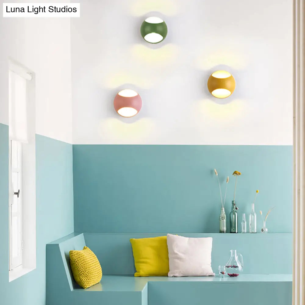 DecorBites™ DecorBites™ Nordic Metal LED Wall Lamp in Yellow/Grey/Green