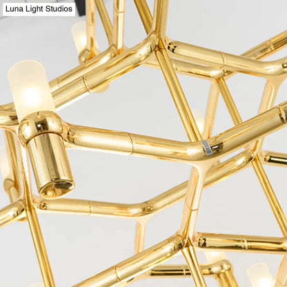 Lámpara de araña nórdica de metal multicapa - Elegante luz colgante LED para sala de estar