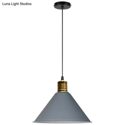 Nordic Modern Metal Tapered Hanging Light - Stylish 1-Light Restaurant Ceiling Pendant Lamp