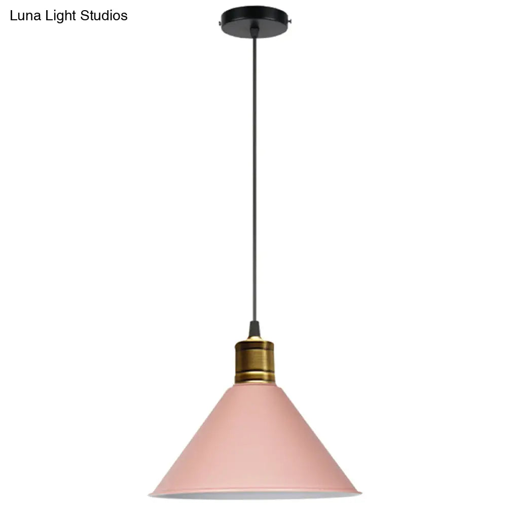 Nordic Modern Metal Tapered Hanging Light - Stylish 1-Light Restaurant Ceiling Pendant Lamp