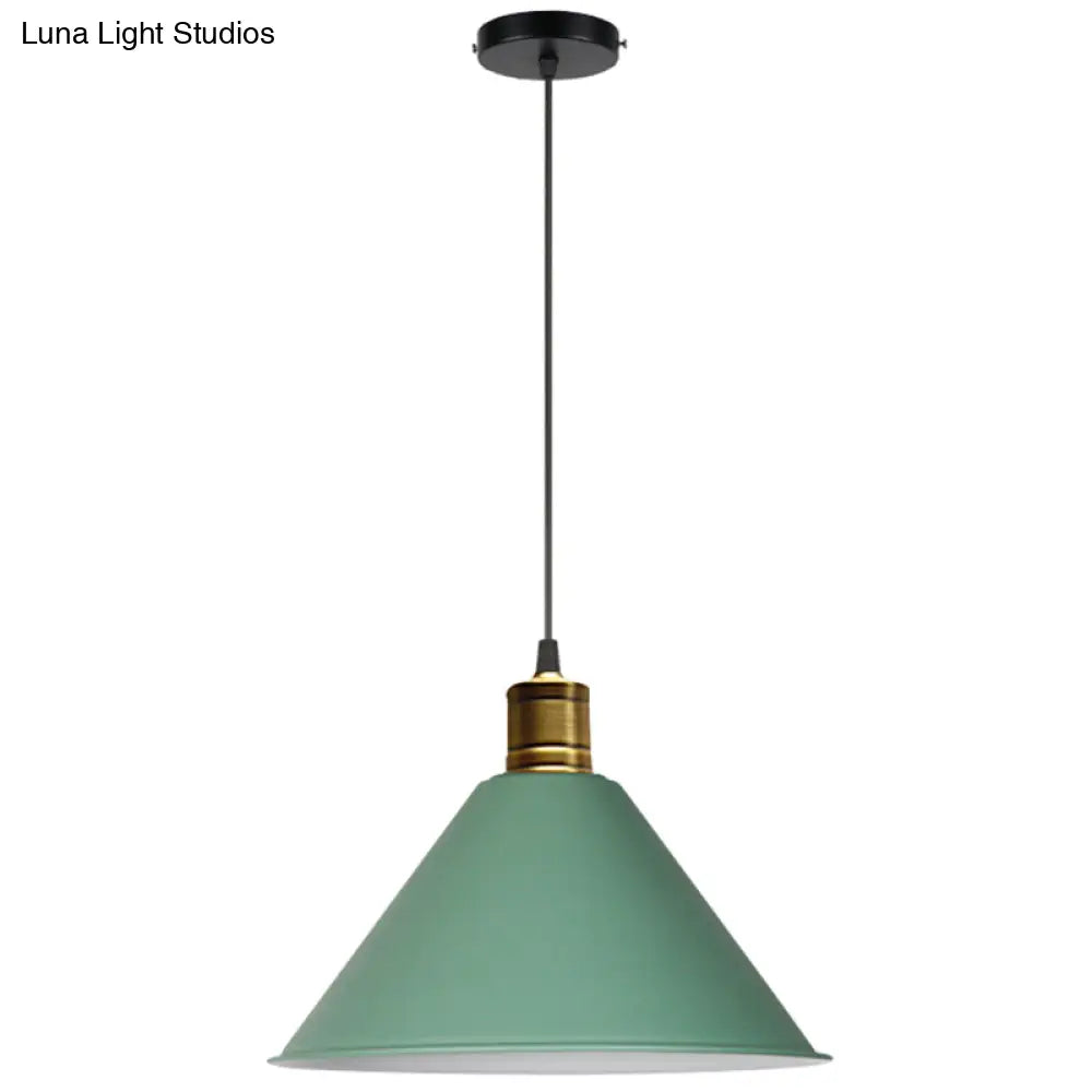 Nordic Modern Metal Tapered Hanging Light - Stylish 1-Light Restaurant Ceiling Pendant Lamp