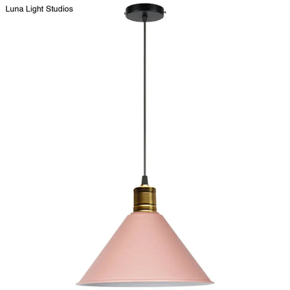 Nordic Modern Metal Tapered Hanging Light - Stylish 1-Light Restaurant Ceiling Pendant Lamp