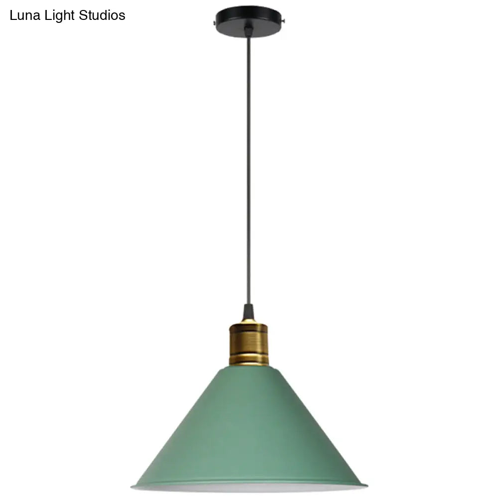 Nordic Modern Metal Tapered Hanging Light - Stylish 1-Light Restaurant Ceiling Pendant Lamp