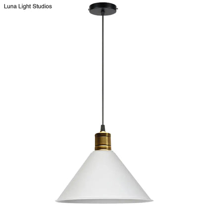 Nordic Modern Metal Tapered Hanging Light - Stylish 1-Light Restaurant Ceiling Pendant Lamp